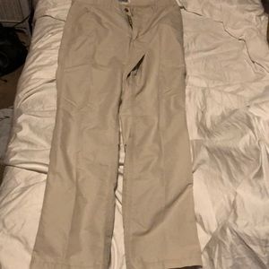 Men’s khaki pants